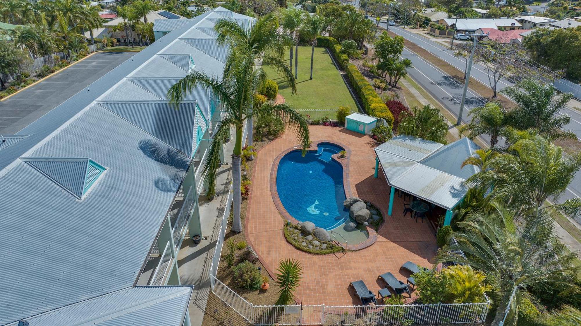 Reef Adventureland Motor Inn Tannum Sands Exterior photo